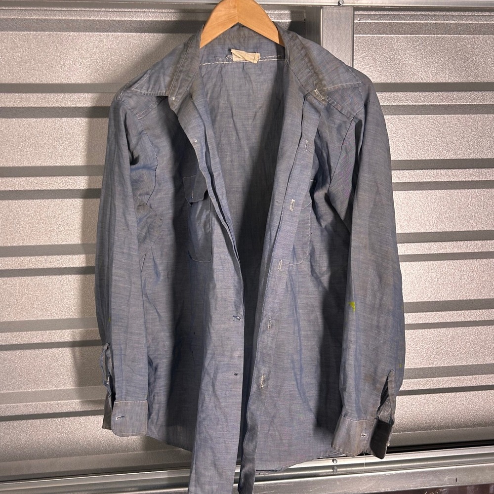 VINTAGE Montgomery Ward Work Shirt Mens Blue Chambray Utility Distressed Retro